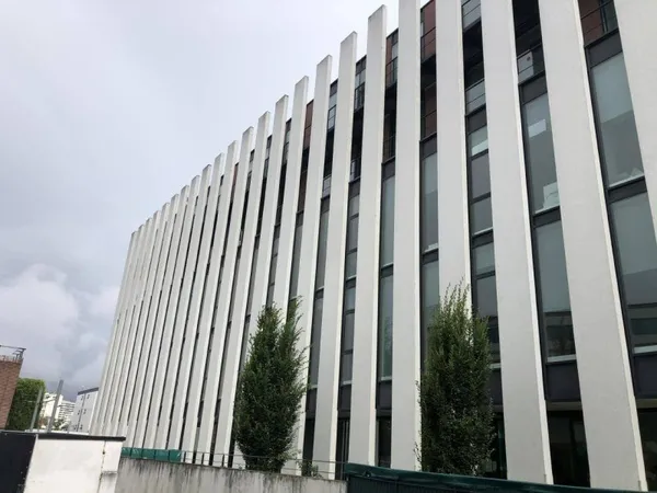 Bureaux 1271 m²