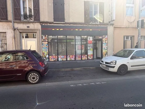 Local commercial 27 m² - Idéal activité - Grande vitrine - Alfortville