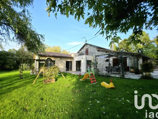 Maison 6 pièces 185 m²