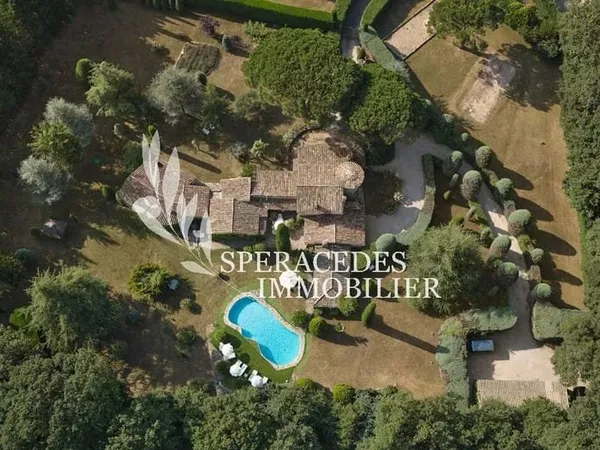 Saint-Vallier-de-Thiey - Superbe maison familiale