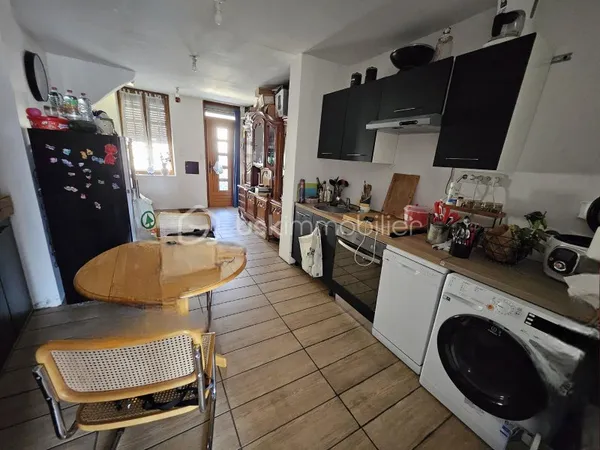 Maison 2 pièces 61 m²