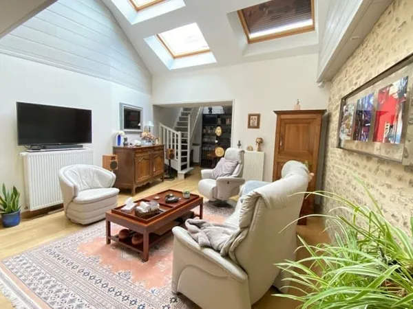 Appartement 8 pièces 169 m²