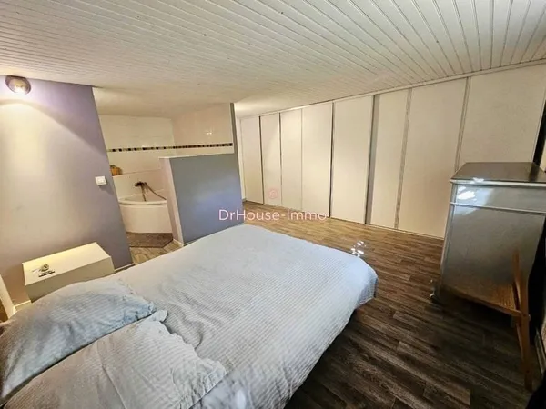 Maison 11 pièces 215 m²