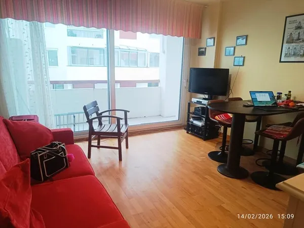 Centre de Hendaye T2 avec balcon et place de parking couverte