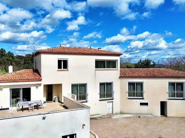 Maison 4 pièces 162 m²