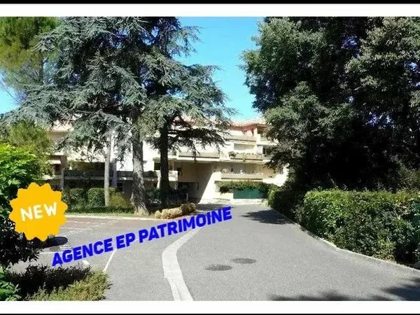 COUP DE COEUR APPARTEMENT RDC AVEC JARDIN