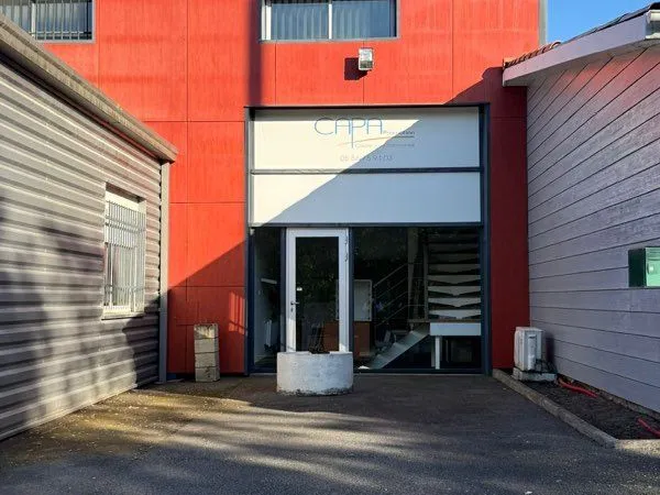 Local commercial à louer - villenave d'ornon (sortie 17)