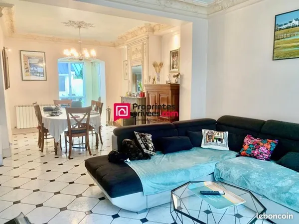 Maison 5 pièces 161 m²