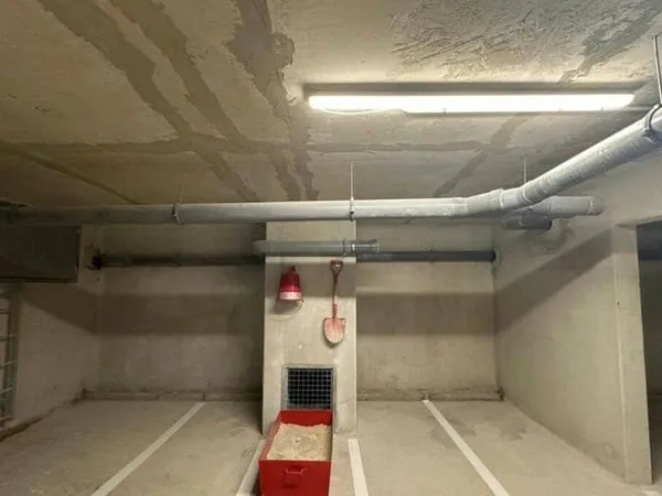 Parking 12 m²