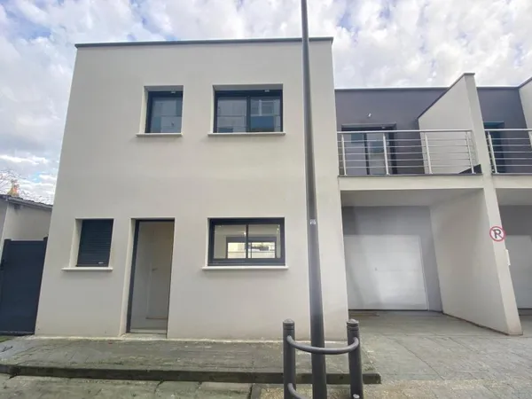 MAISON NEUVE 117m2 CENTRE VILLE SOTTEVILLE LES ROUEN