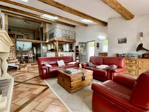 Villa 6 pièces 193 m²