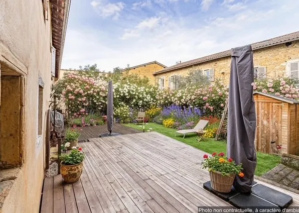 Arnas, la grange Perret , spacieux duplex 172m2