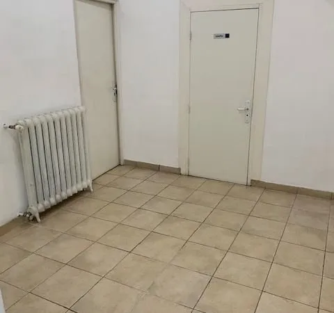 Loue local commercial - 60m²