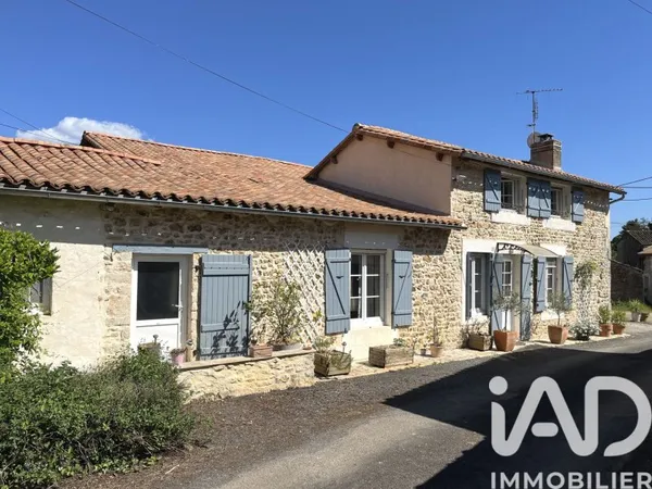 Maison 9 pièces 218 m²