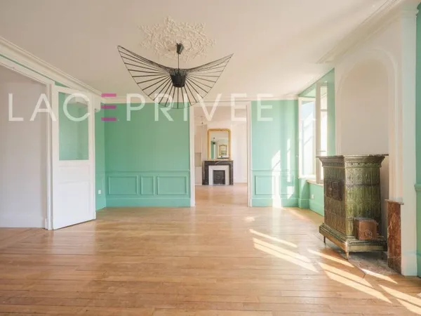 Appartement 5 pièces 130 m²