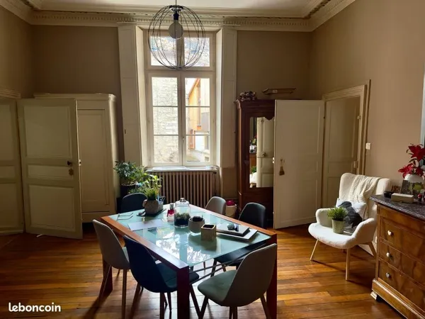 Appartement 5 pièces 153 m²