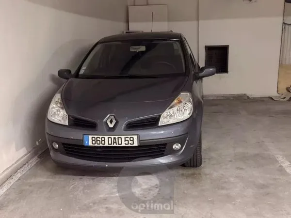 Place de Parking à Beausoleil - Emplacement Idéal