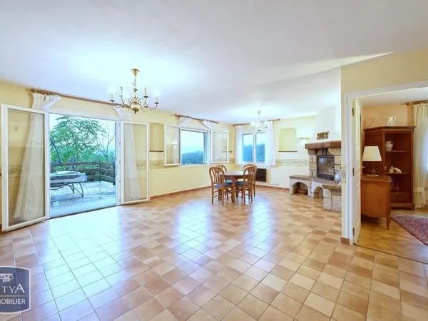 Maison 7 pièces 170 m²