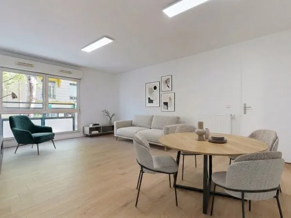 Superbe T2 de 50m² Refait à neuf - Avenue des Frères lumière