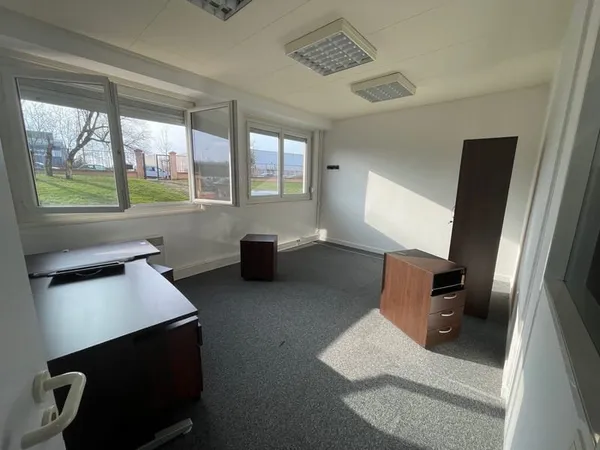 Bureaux 163 m²