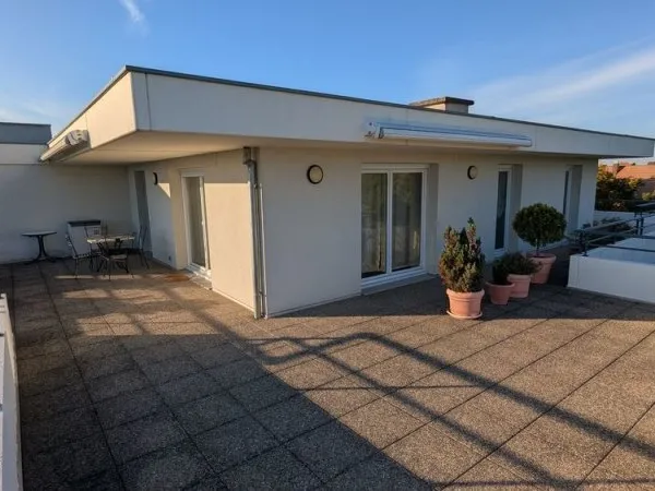 Appartement attique T5 84m2 terrasse 105m2