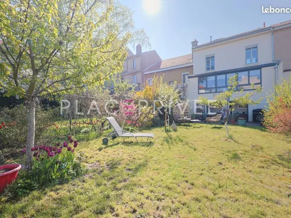 Maison de ville 8 pièces 206 m²