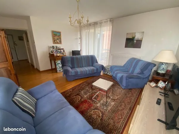 MONTAUBAN : Appartement de type 4 de 85 m² avec loggia et parking. Quartier Lalande / Courbet