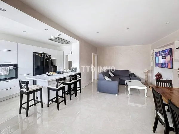 Immeuble 270 m²