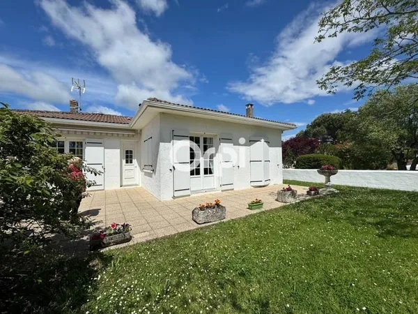 Maison de plain pied - 92m² - 4 pièces - Garage