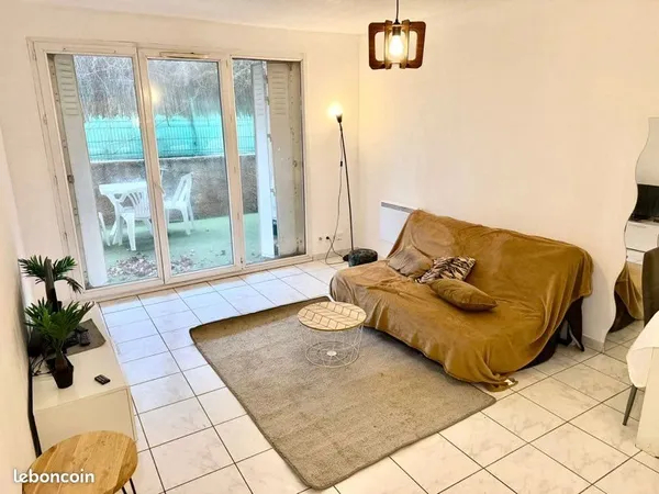 À saisir type 2 jardin meuble 38 bd vaisseau 13009