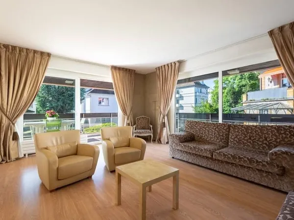 Appartement 6 pièces 150 m²