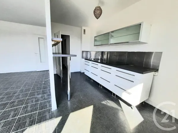 Appartement 4 pièces 95 m²