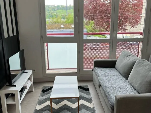 Appartement meublé avec place stationnement