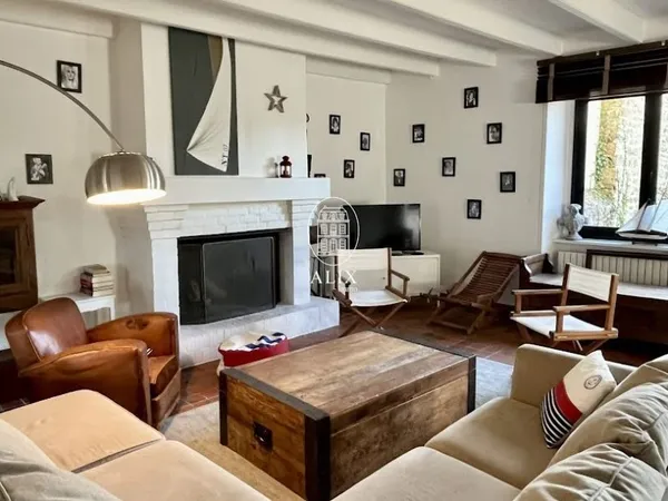 Maison 9 pièces 160 m²
