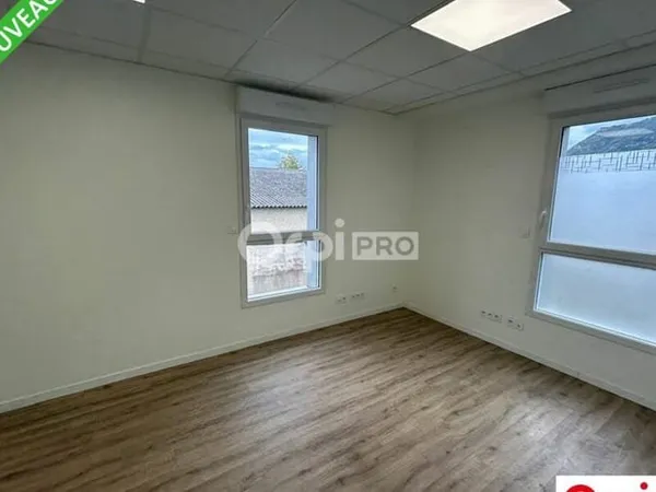Local d'activité 98 m²