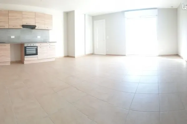 Location appartement de type p4 avec terrasse + places de parking