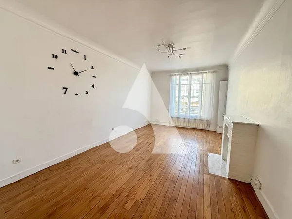 Appartement 3 pièces 80 m² Joinville-le-Pont - Charme de l'ancien