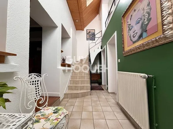 Loft 5 pièces 165 m²