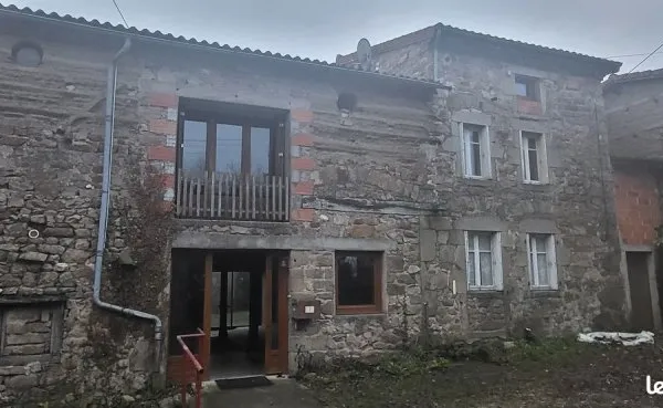 Authentique maison en pierre à fort potentiel