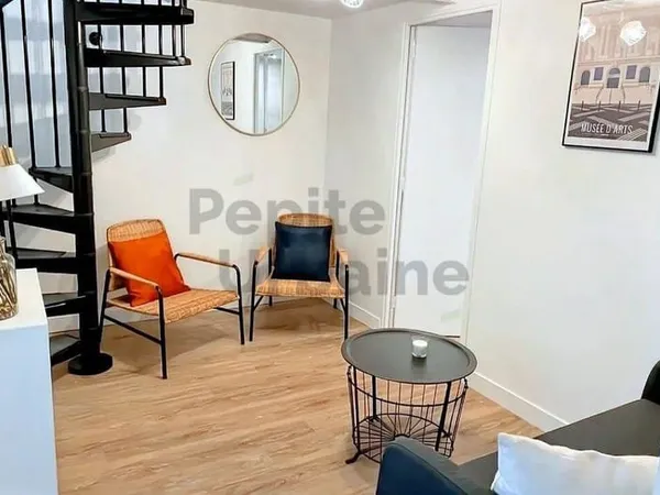 Appartement 1 pièce 112 m²