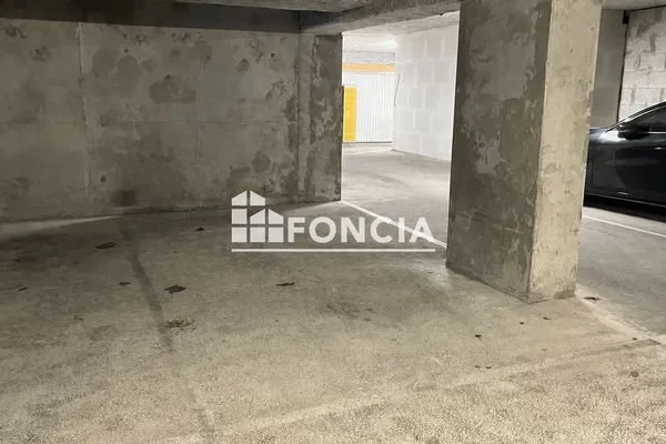 Parking 12 m²