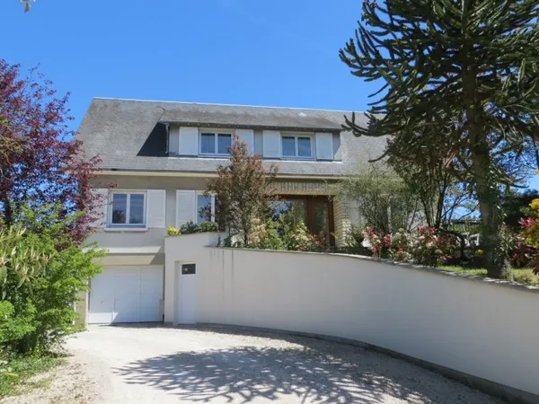 Loue appartement T4 de 97m² - Grande terrasse - à SARAN à 5mn d'Orléans