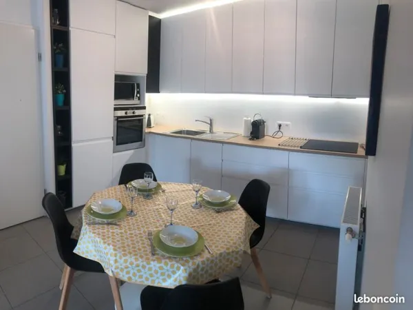 Grand T2 avec Terrasse 16 m2