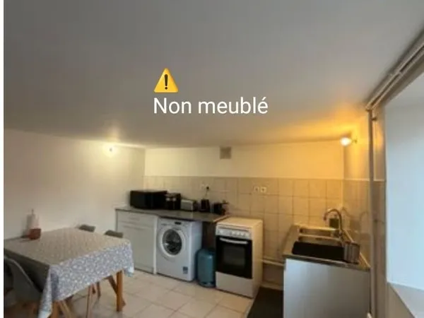 Appartement non meublé à louer de 43m² sur 3 niveaux