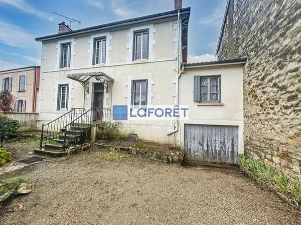 Maison 8 pièces 140 m²