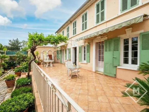 Maison 7 pièces 153 m²