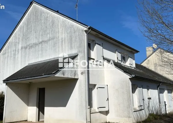 Maison située dans un quartier pavillonnaire