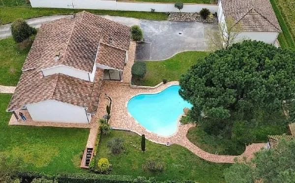 Maison 6 pièces 174 m²