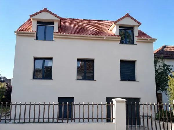 Maison 4 chambres 140 m2 sous sol total 6 pièces au coeur de St Brice sous forêt