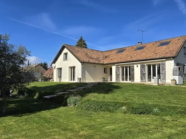 MAISON INDIVIDUELLE DE PLAIN PIED - 206M2 SUR SOUS SOL TOTAL